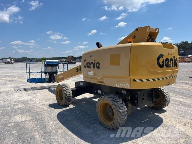 Genie S-40XC Teleskopik personel platformları