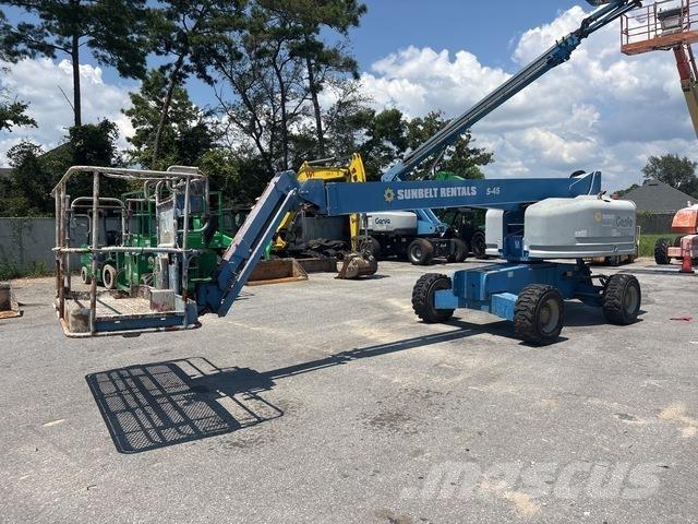 Genie S-45 Teleskopik personel platformları