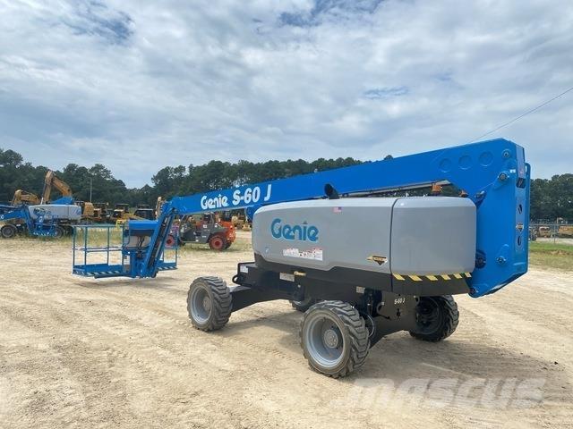 Genie S-60J Teleskopik personel platformları