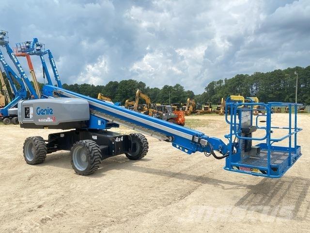 Genie S-60XC Teleskopik personel platformları