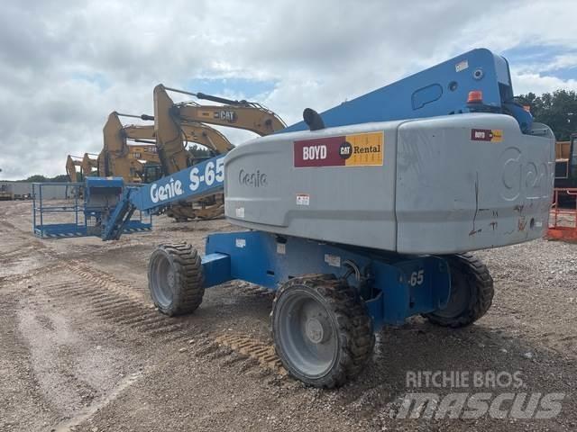 Genie S-65 Diger