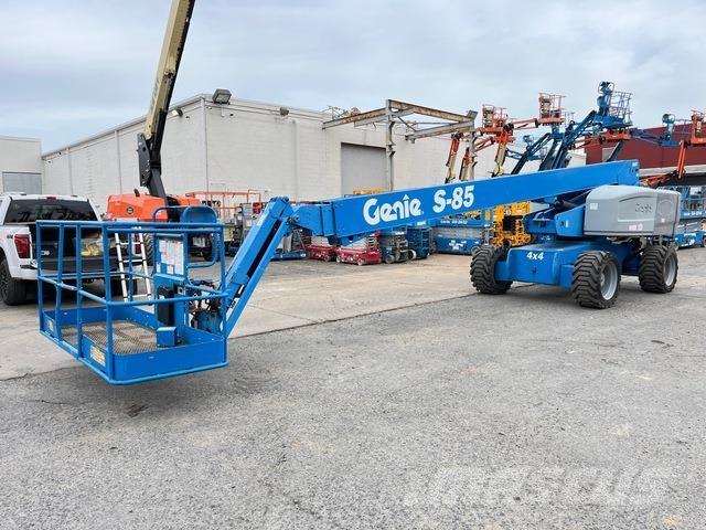 Genie S-85 Teleskopik personel platformları
