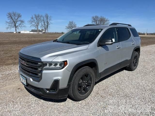 GMC Acadia Otomobiller