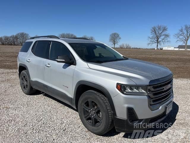 GMC Acadia Otomobiller