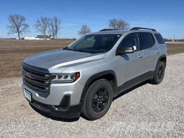GMC Acadia Otomobiller