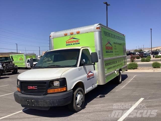 GMC C3500 Kapali kasa kamyonlar