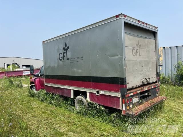 GMC C5500 Kapali kasa kamyonlar
