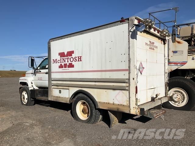 GMC C6500 Tankerli kamyonlar