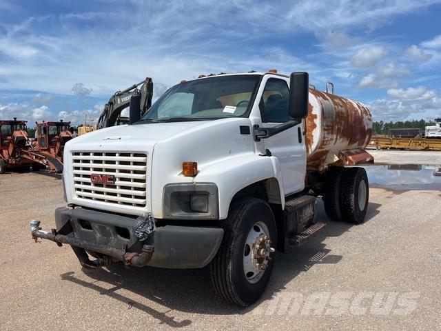 GMC C7500 Su tankerleri