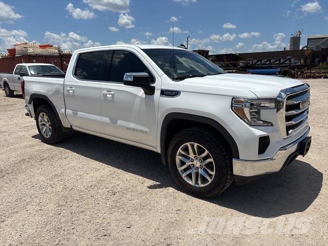 GMC Sierra Pikaplar