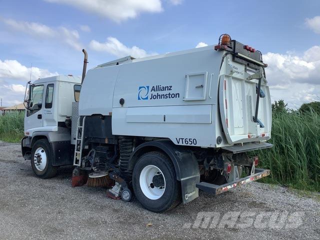 GMC T7F042 Süpürme kamyonları