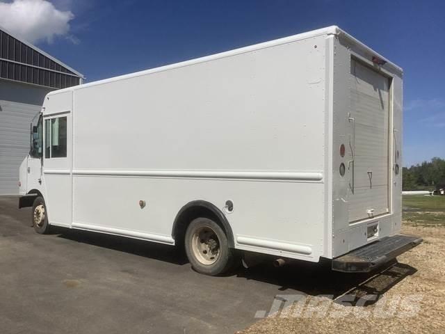 GMC Workhorse Kapali kasa kamyonetler