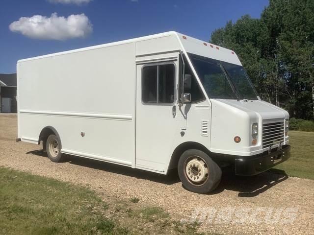 GMC Workhorse Kapali kasa kamyonetler