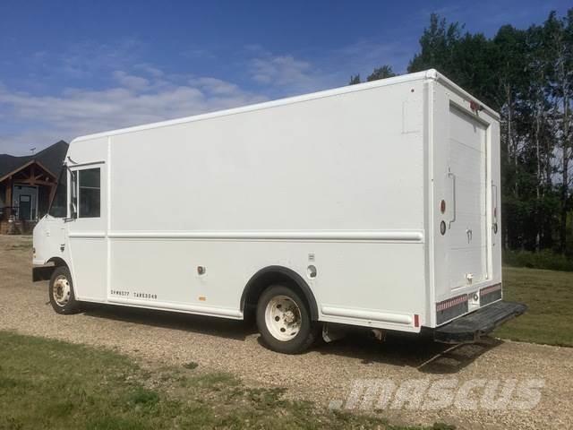 GMC Workhorse Kapali kasa kamyonetler