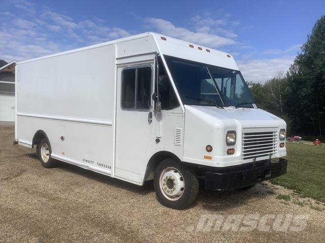GMC Workhorse Kapali kasa kamyonetler