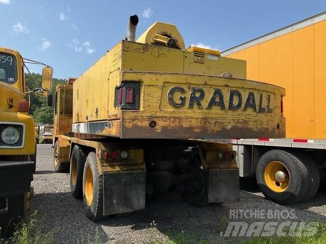 Gradall 4100 Lastik tekerli ekskavatörler