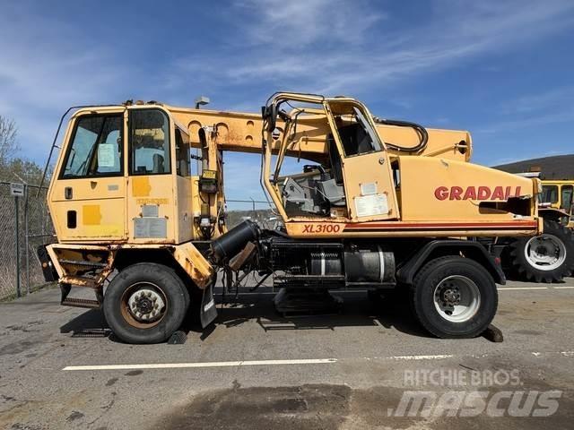 Gradall XL3100 Lastik tekerli ekskavatörler