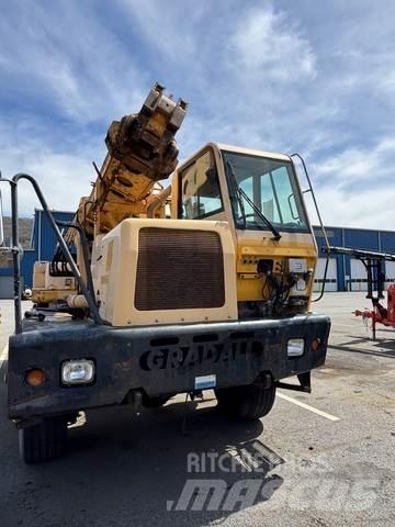 Gradall XL3100 Lastik tekerli ekskavatörler
