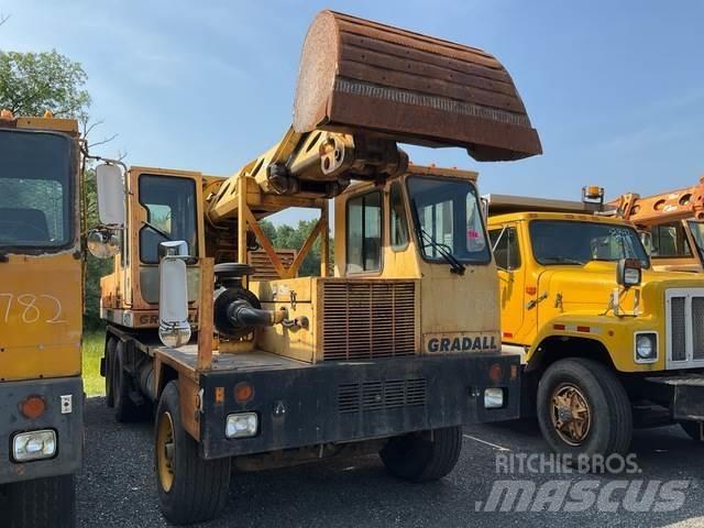 Gradall XL4100 Lastik tekerli ekskavatörler