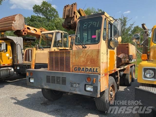 Gradall XL4100 Lastik tekerli ekskavatörler