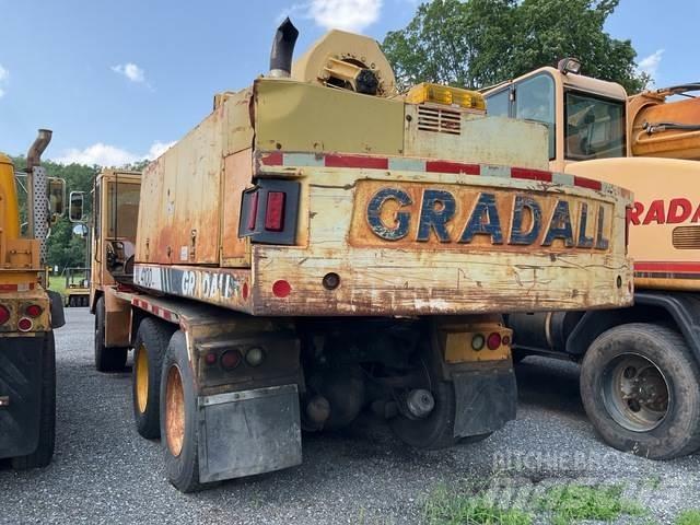 Gradall XL4100 Lastik tekerli ekskavatörler