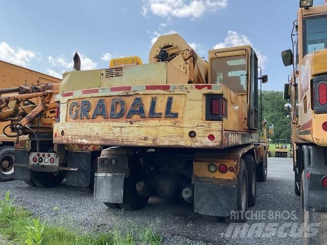 Gradall XL4100 Lastik tekerli ekskavatörler