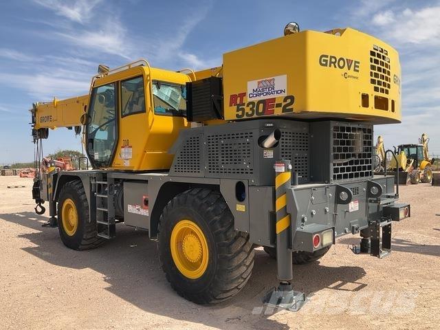 Grove RT530E-2 Arazi Tipi Vinçler (RT)