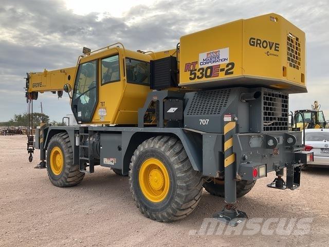 Grove RT530E-2 Arazi Tipi Vinçler (RT)