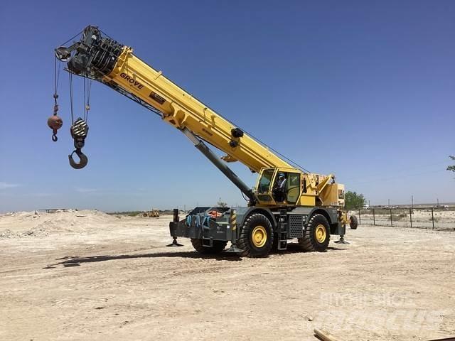 Grove RT890E Arazi Tipi Vinçler (RT)