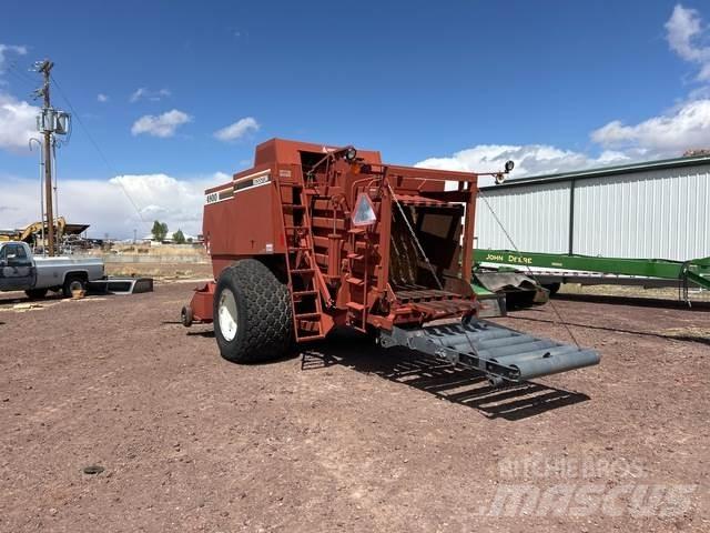Hesston 4900 Küp balya makinalari