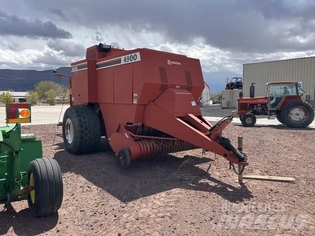 Hesston 4900 Küp balya makinalari