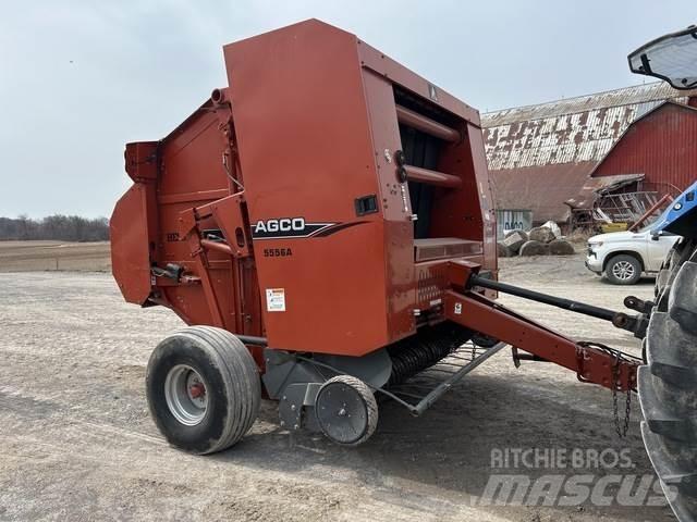 Hesston 5556A Rulo balya makinalari