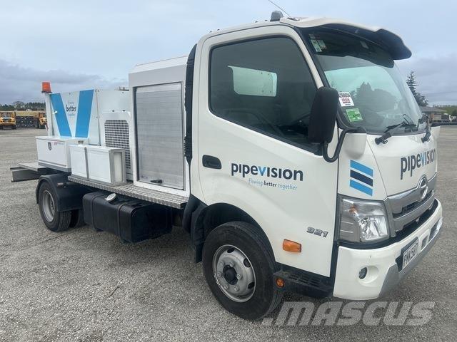 Hino 300 921 Su tankerleri
