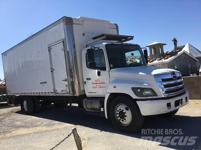 Hino 338 Kapali kasa kamyonlar