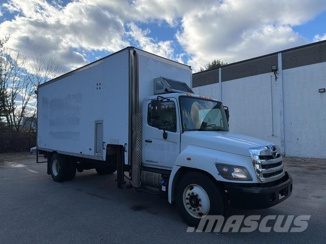 Hino 338 Kapali kasa kamyonlar