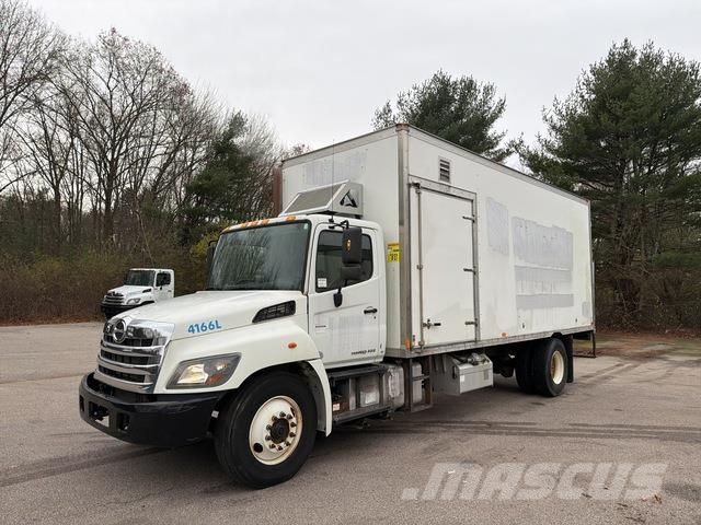 Hino 338 Kapali kasa kamyonlar