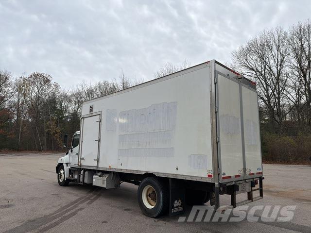 Hino 338 Kapali kasa kamyonlar