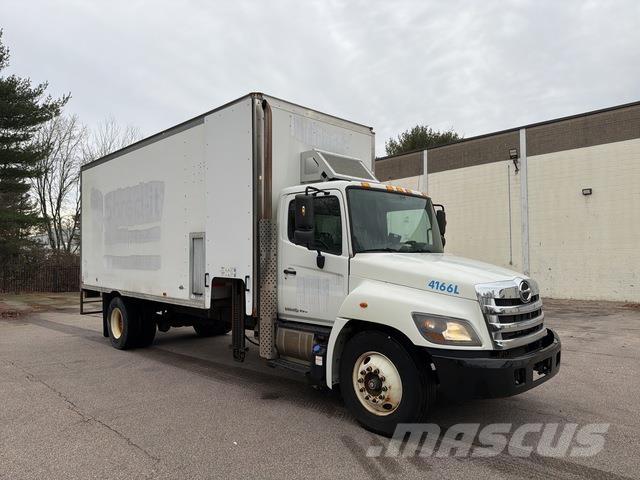 Hino 338 Kapali kasa kamyonlar