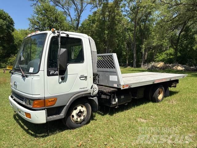 Hino FA1517 Kurtaricilar