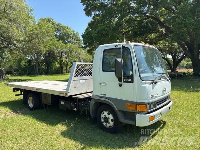 Hino FA1517 Kurtaricilar