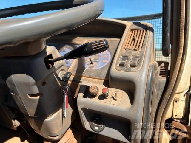 Hino GD1J Flatbed kamyonlar
