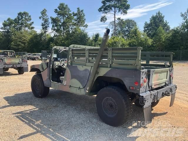  HMMWV M1152 Pikaplar