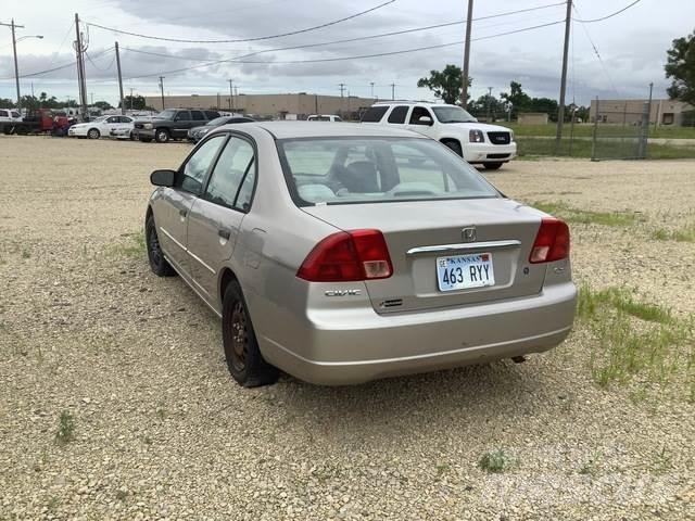 Honda Civic LX Otomobiller