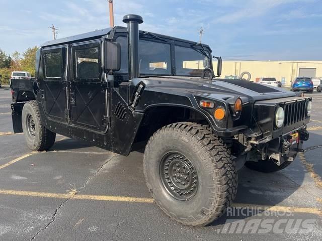 Hummer M11 Pikaplar