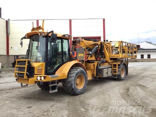 Hydrema 912 Araç üstü platformlar