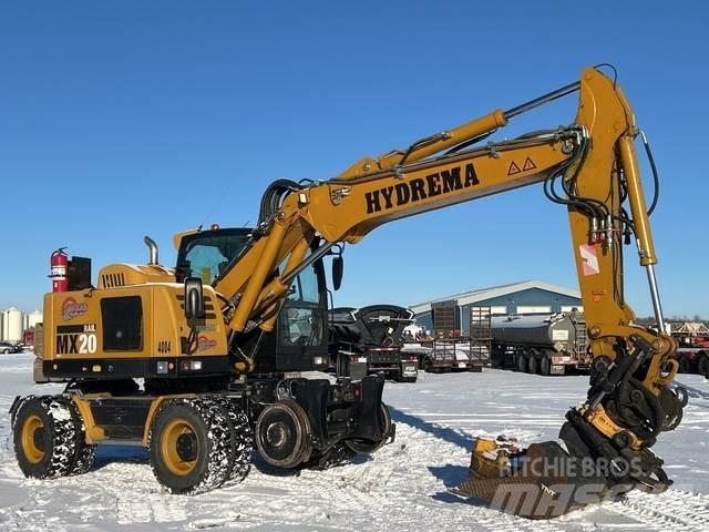 Hydrema MX20 Lastik tekerli ekskavatörler