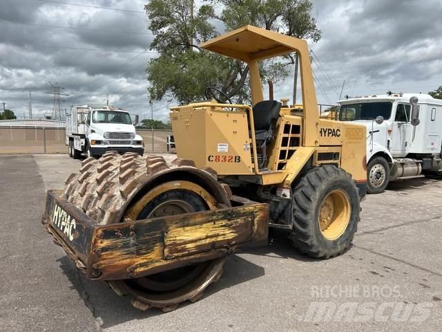 Hypac C832B Tek tamburlu silindirler
