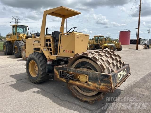 Hypac C832B Tek tamburlu silindirler