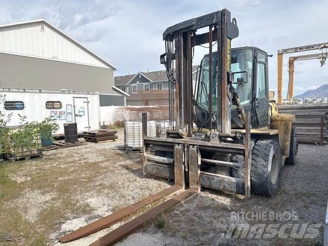 Hyster H210HD Arazi tipi forklift