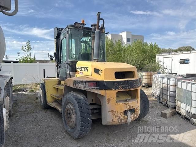 Hyster H210HD Arazi tipi forklift